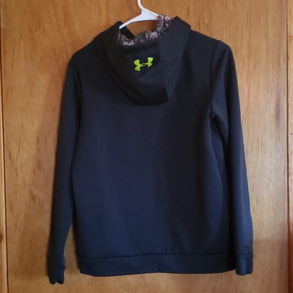 Boys under armour hoodie - Picture 2 of 2